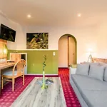 Hotel Gruenwies -bonsai-wellness Garni (adults Only) 3*