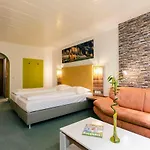 Gruenwies -bonsai-wellness Garni (adults Only)