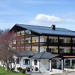 Gruenwies -bonsai-wellness Garni (adults Only) 3*
