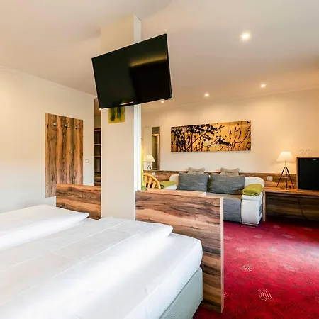 Gruenwies -bonsai-wellness Garni (adults Only) 3*