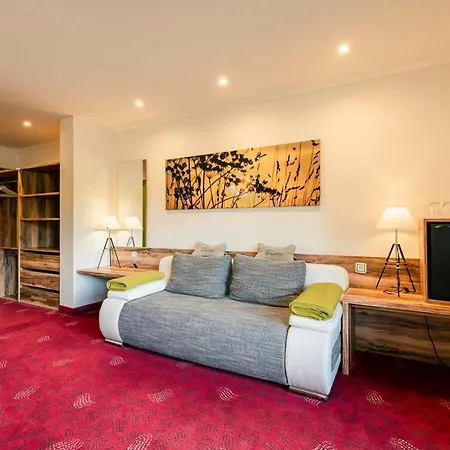 Hotel Gruenwies -bonsai-wellness Garni (adults Only) 3*