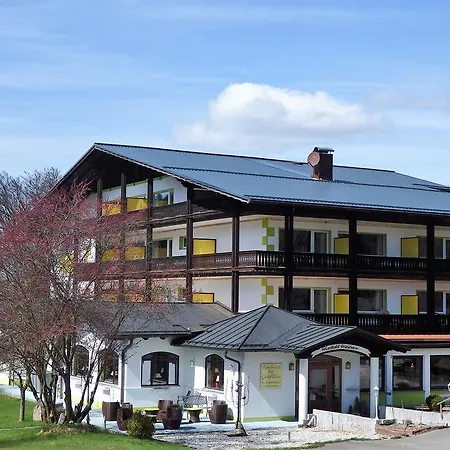 Gruenwies -bonsai-wellness Garni (adults Only) 3*